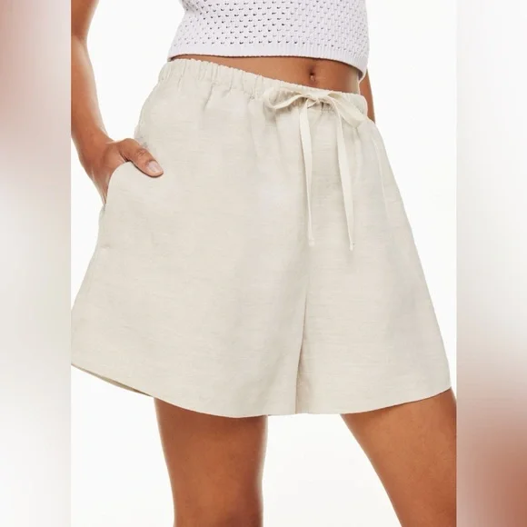 New Aritzia WILFRED Omnia Linen Shorts in Natural Ecru size Medium SOLD - Picture 3 of 15